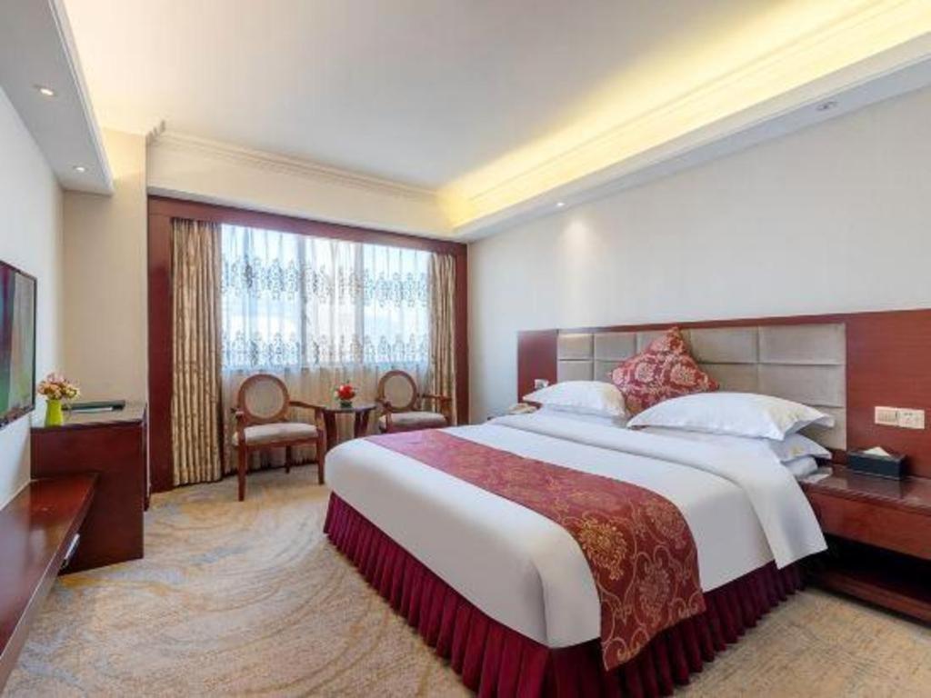 Overseas Chinese Hotel Zhuhai Exterior photo