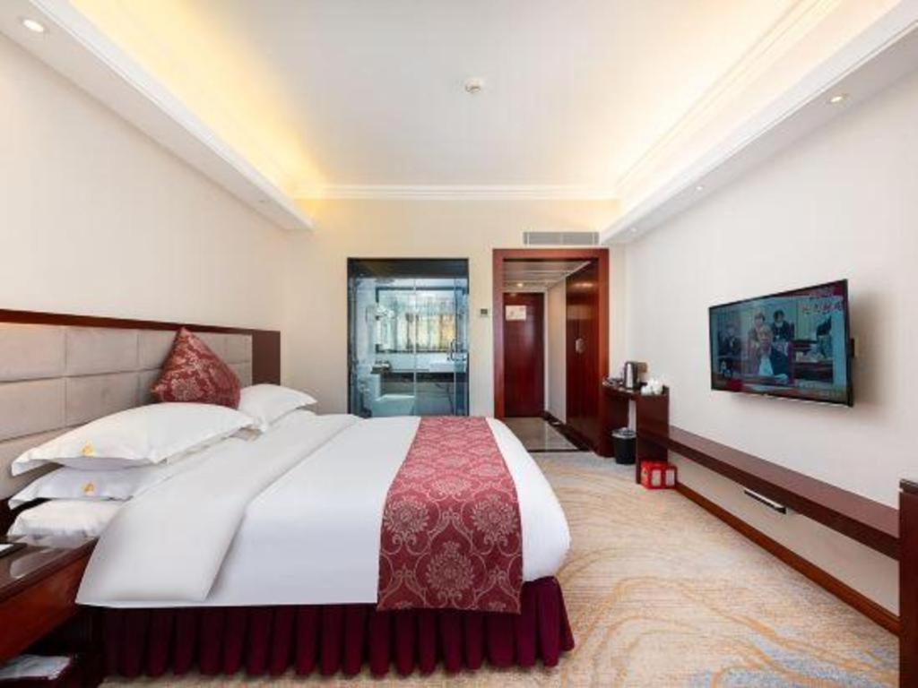 Overseas Chinese Hotel Zhuhai Exterior photo