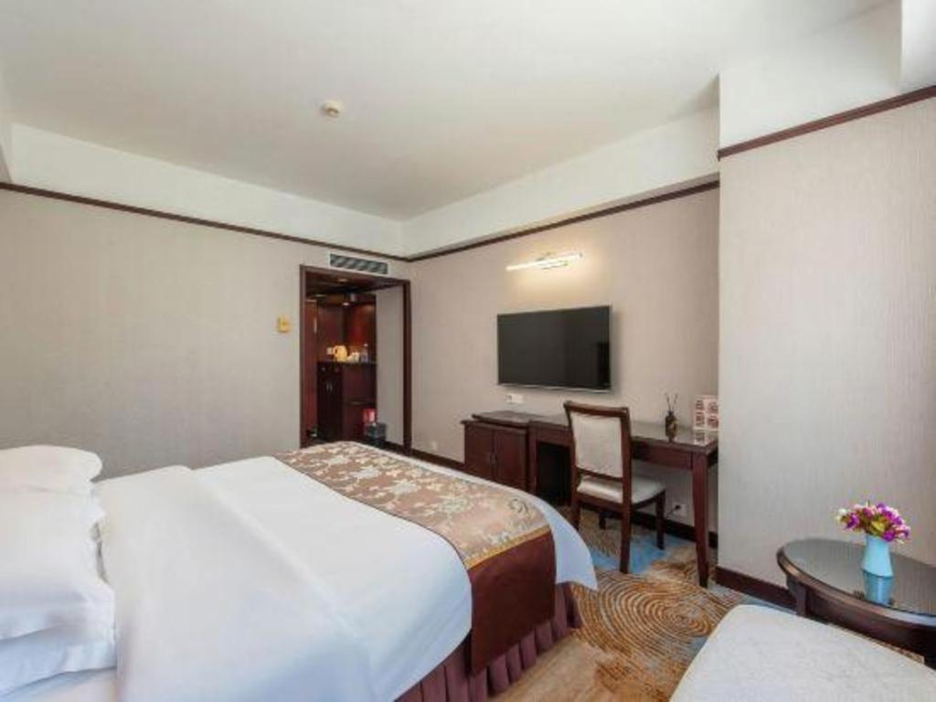 Overseas Chinese Hotel Zhuhai Exterior photo